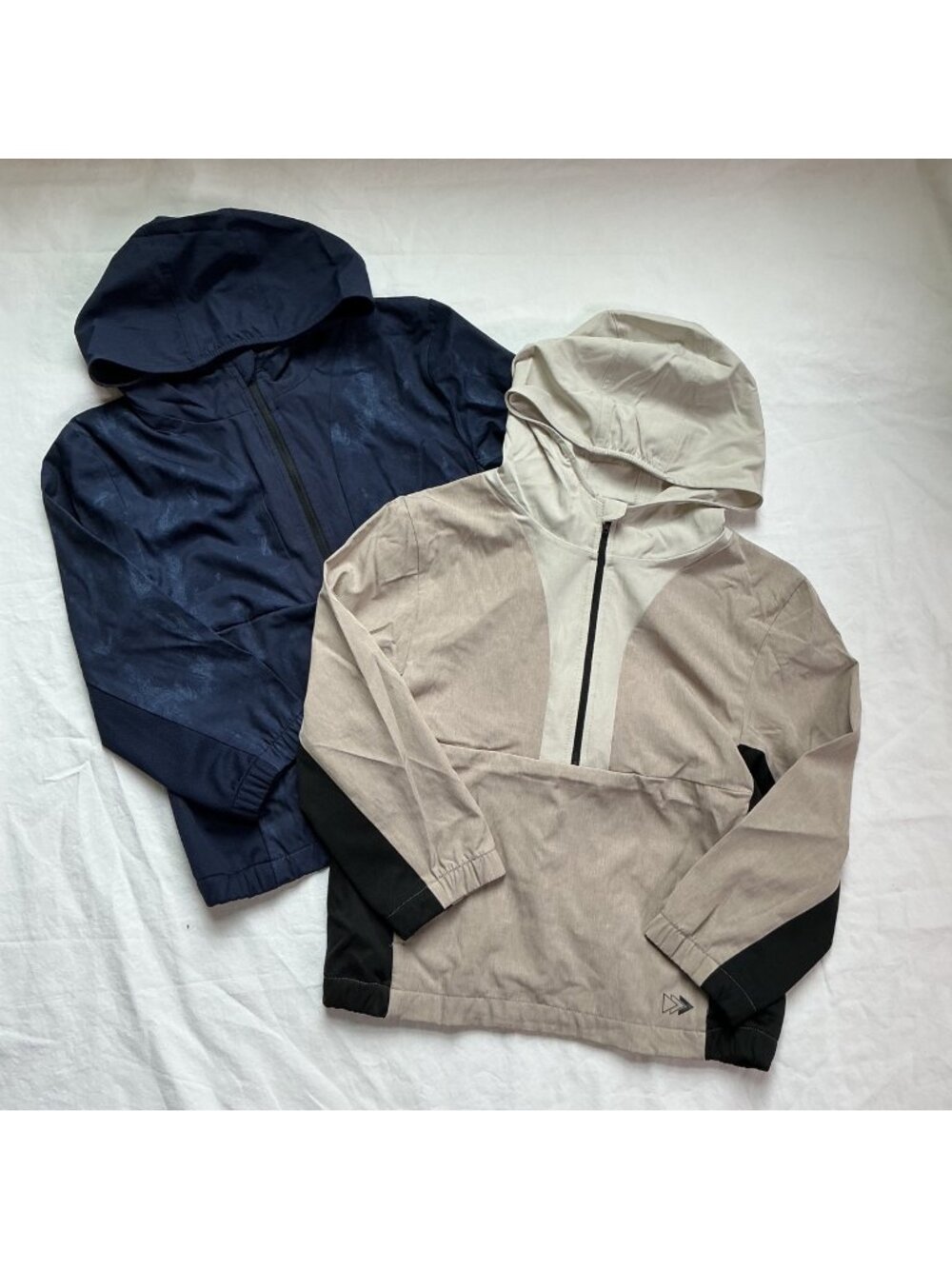 Two Carters Kids Active Windbreaker Hooded Pullovers Jackets Size 8 Navy & Beige